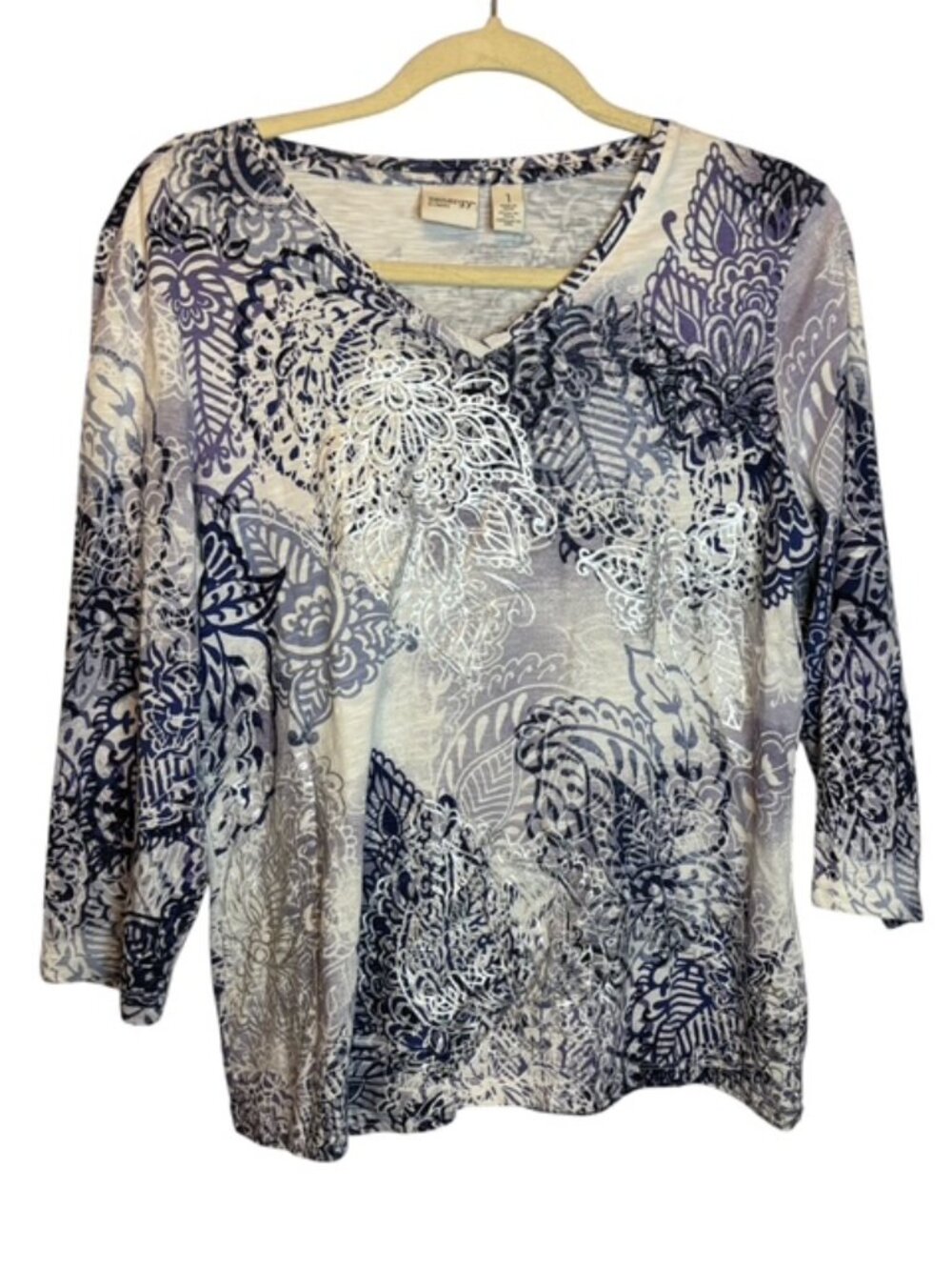 Chico's‎ Blouse Women's Medium Zenergy Paisley V-Neck 3/4 Sleeves Chicos 1